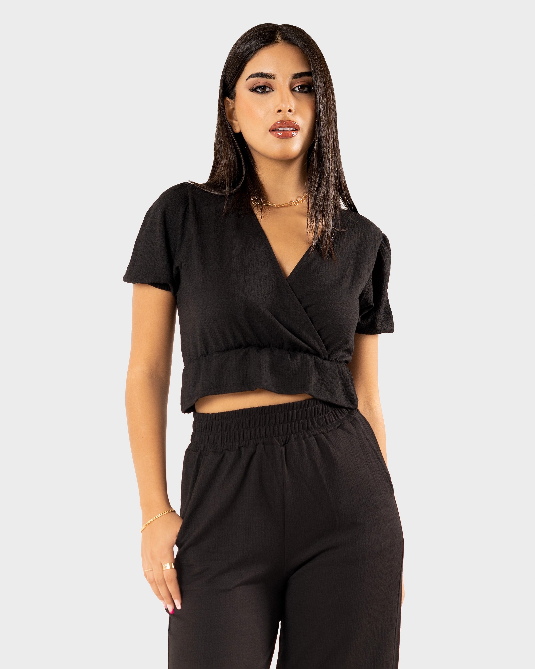 STYLE-Black-Vie Crop Top